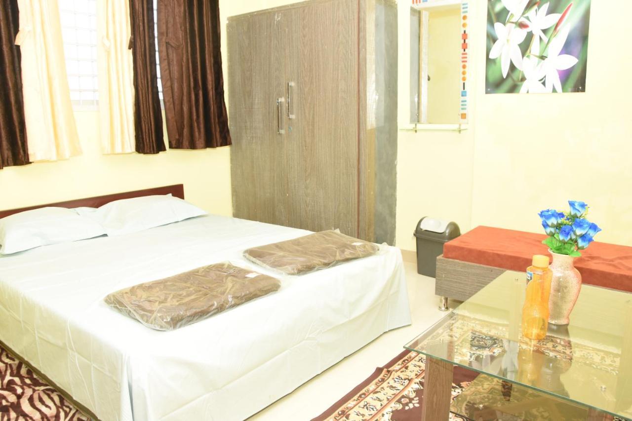 H P Homestay Dharwad Exterior photo
